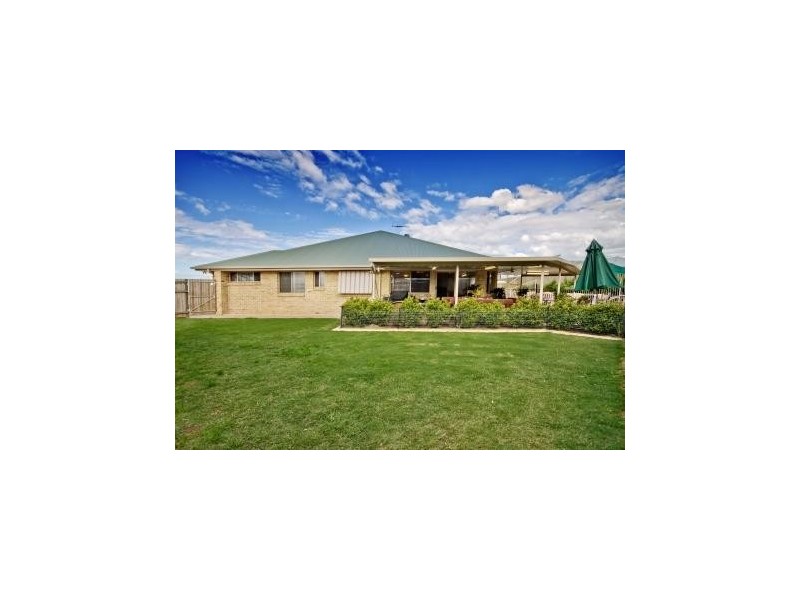 4 Ontario Drive, Warner QLD 4500