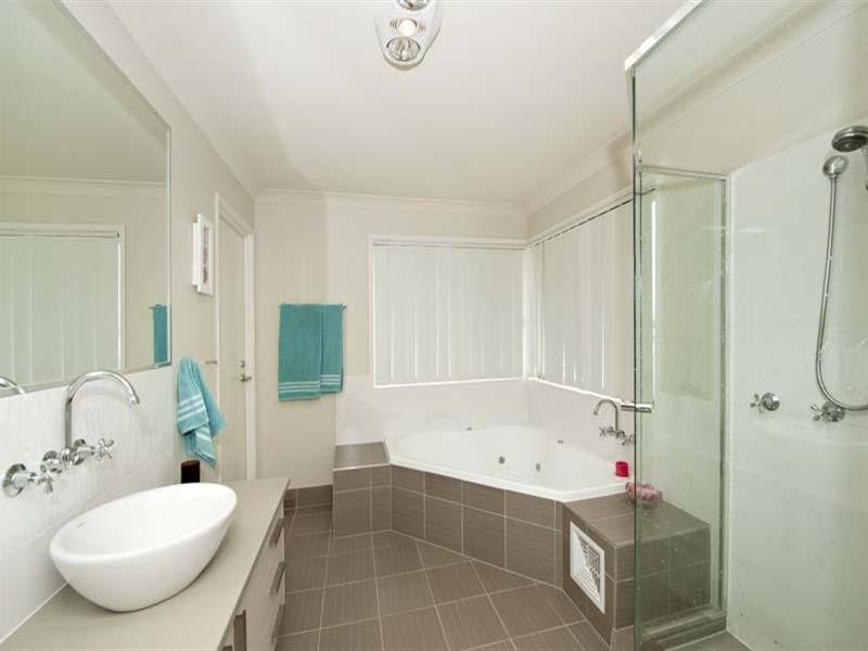 16 Brownell Street, Warner QLD 4500