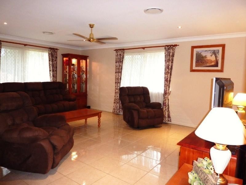 15 Lacewood Circuit, Warner QLD 4500