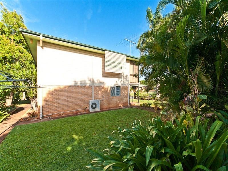 2 Greenaway Street, Lawnton QLD 4501