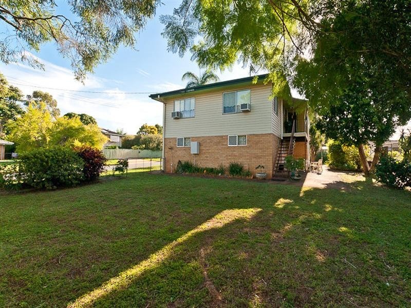 2 Greenaway Street, Lawnton QLD 4501
