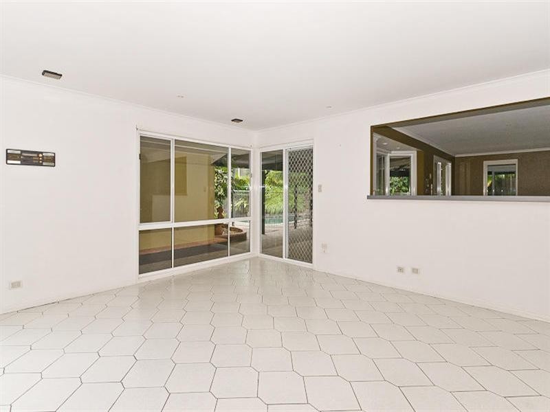 12 Kestrel Court, Warner QLD 4500