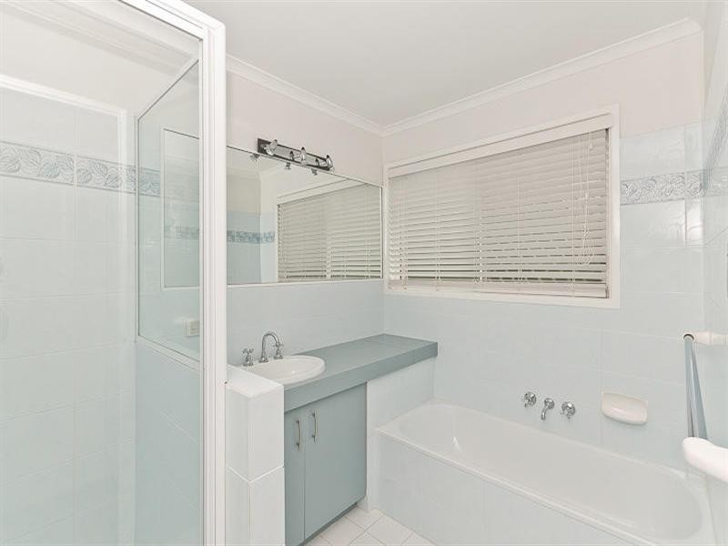 12 Kestrel Court, Warner QLD 4500