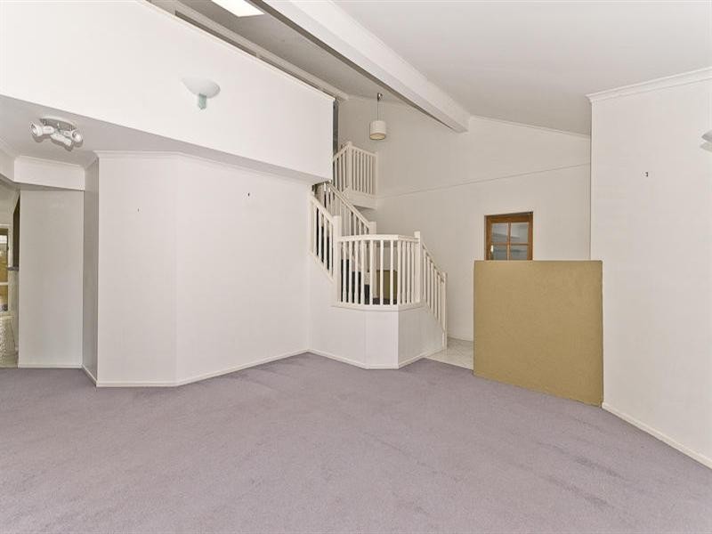 12 Kestrel Court, Warner QLD 4500