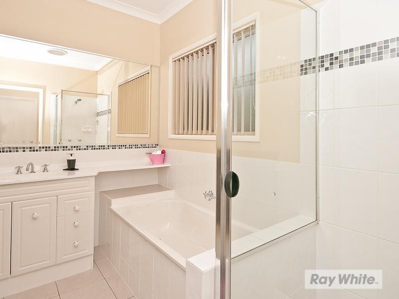 19 Whitecedar Circuit, North Lakes QLD 4509