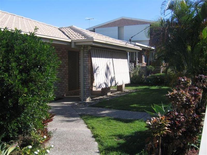 49 Murphy Street, Scarborough QLD 4020