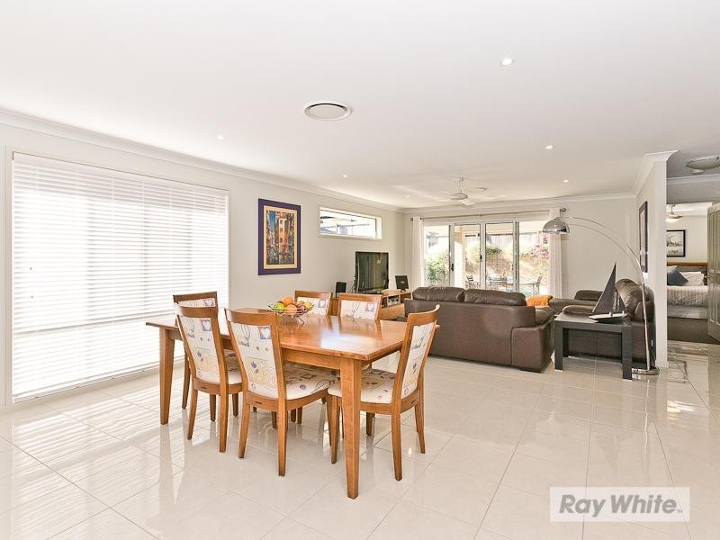 6 Castlewellan Circuit, Warner QLD 4500