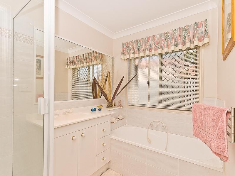 24 Brigalow Court, Murrumba Downs QLD 4503