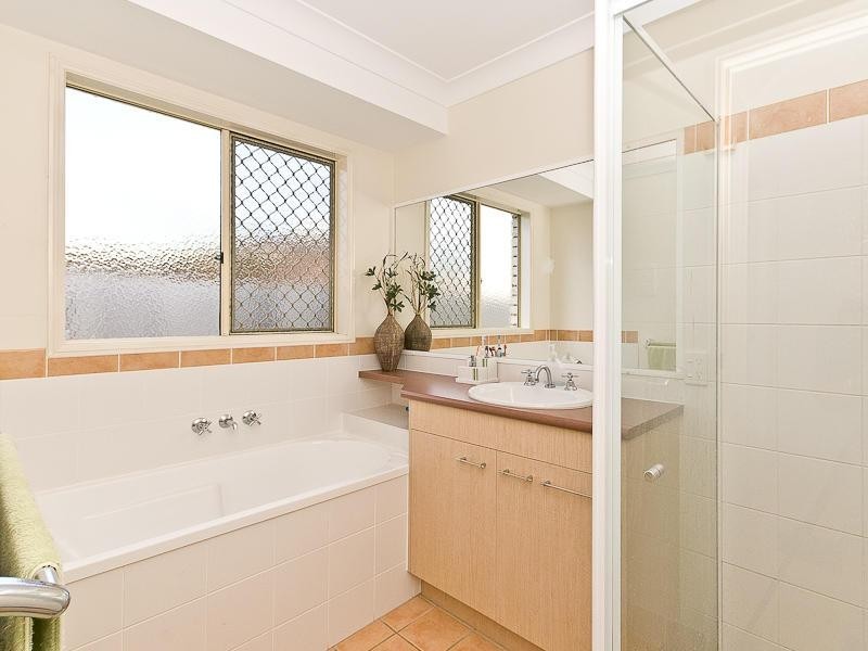 33 Oakwood Road, Warner QLD 4500