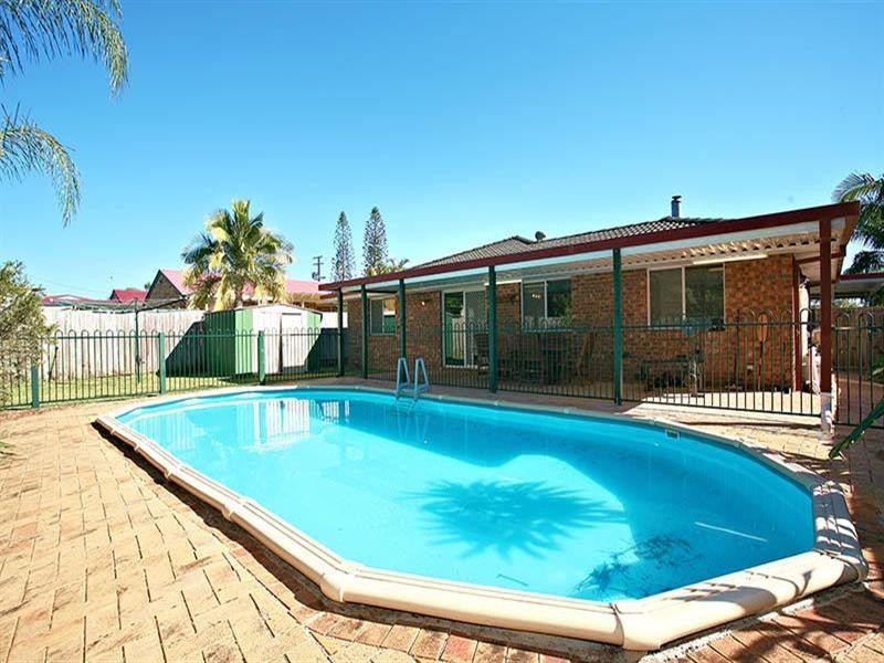 4 Papaya Court, Kallangur QLD 4503
