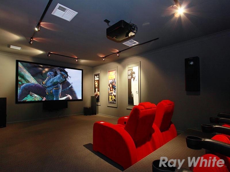 8 Harrison Street, Cashmere QLD 4500