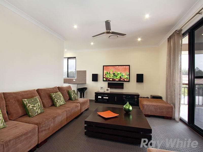 8 Harrison Street, Cashmere QLD 4500