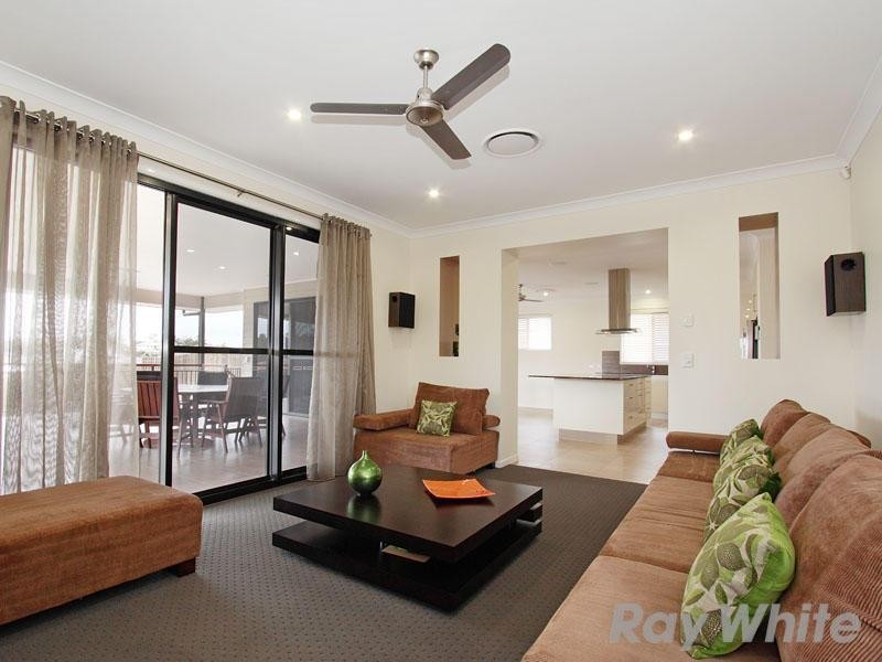 8 Harrison Street, Cashmere QLD 4500