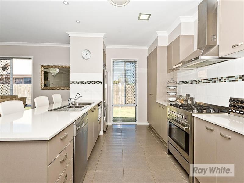 10 Hellcat Circuit, Bray Park QLD 4500