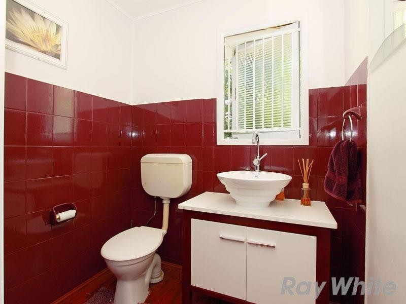 49 Neville Road, Bridgeman Downs QLD 4035