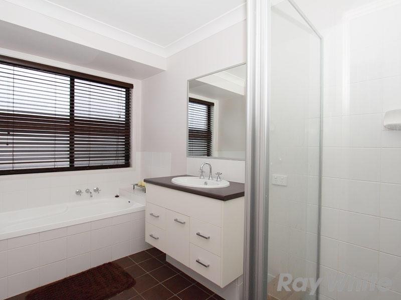 42 Tosca Street, Cashmere QLD 4500