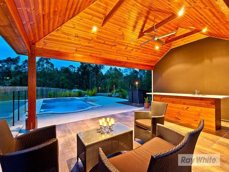 129 Corvus Drive, Cashmere QLD 4500