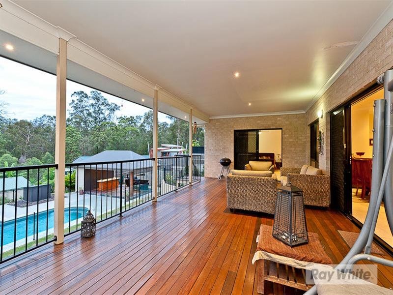 129 Corvus Drive, Cashmere QLD 4500