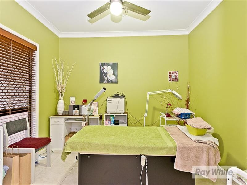 129 Corvus Drive, Cashmere QLD 4500