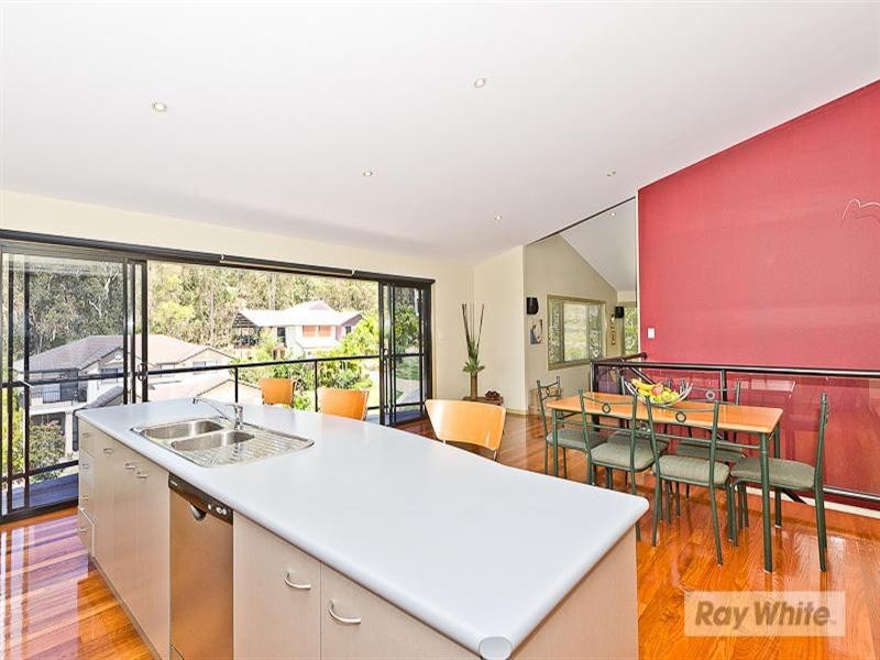 24 Talisman Court, Eatons Hill QLD 4037