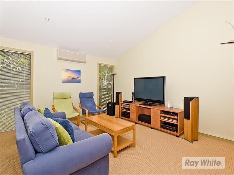 24 Talisman Court, Eatons Hill QLD 4037