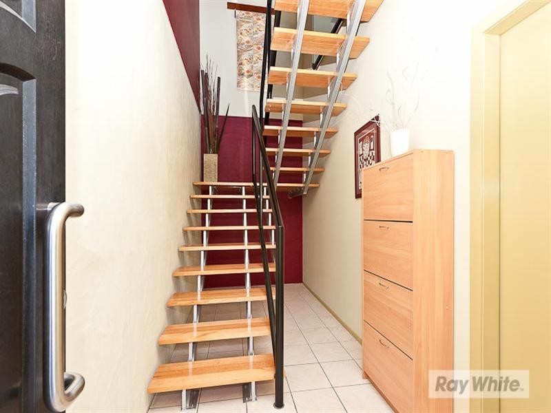 24 Talisman Court, Eatons Hill QLD 4037