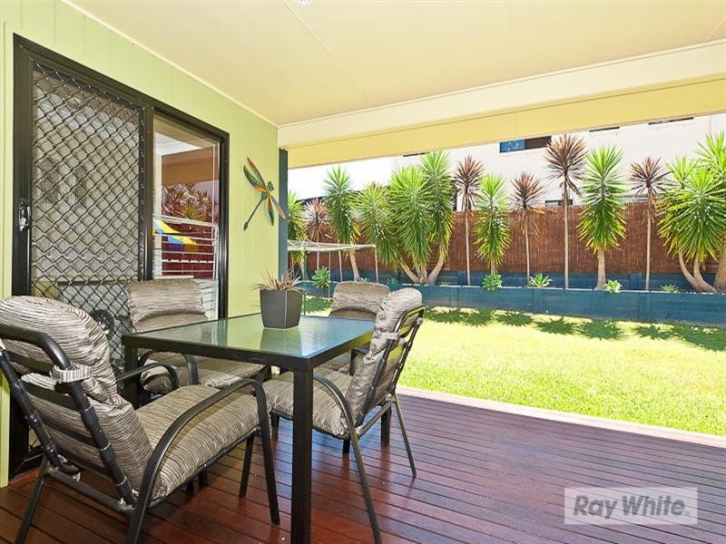 24 Talisman Court, Eatons Hill QLD 4037