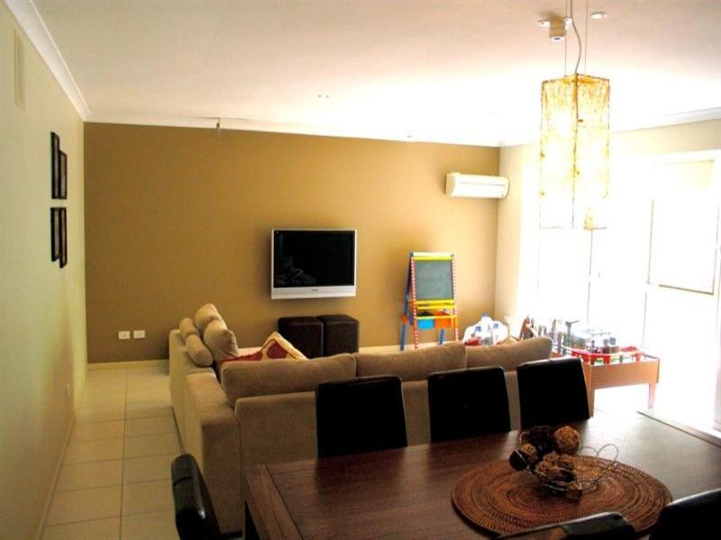 85 Cambridge, Fitzgibbon QLD 4018