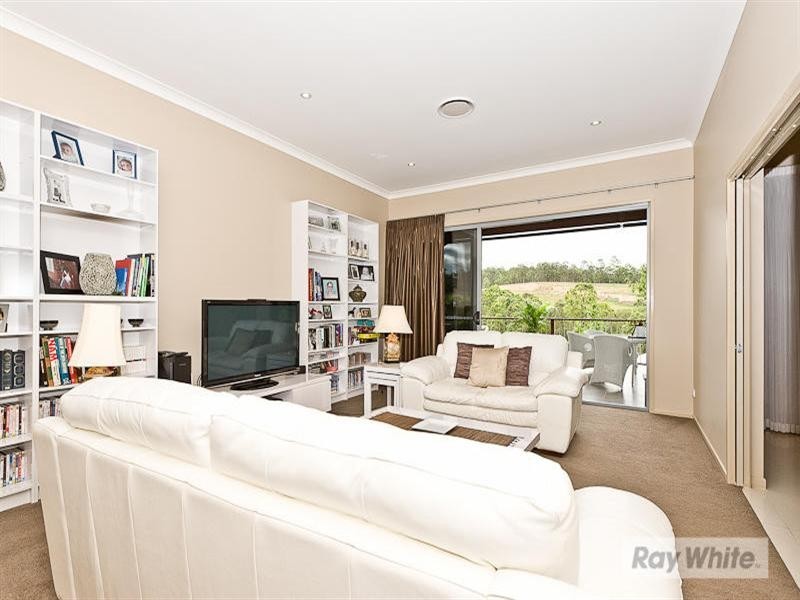 18 Louise Court, Cashmere QLD 4500