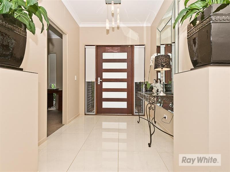 18 Louise Court, Cashmere QLD 4500