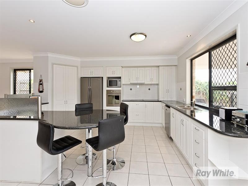 11 Grandis Court, Cashmere QLD 4500