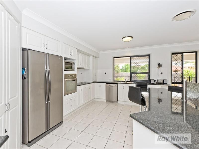 11 Grandis Court, Cashmere QLD 4500