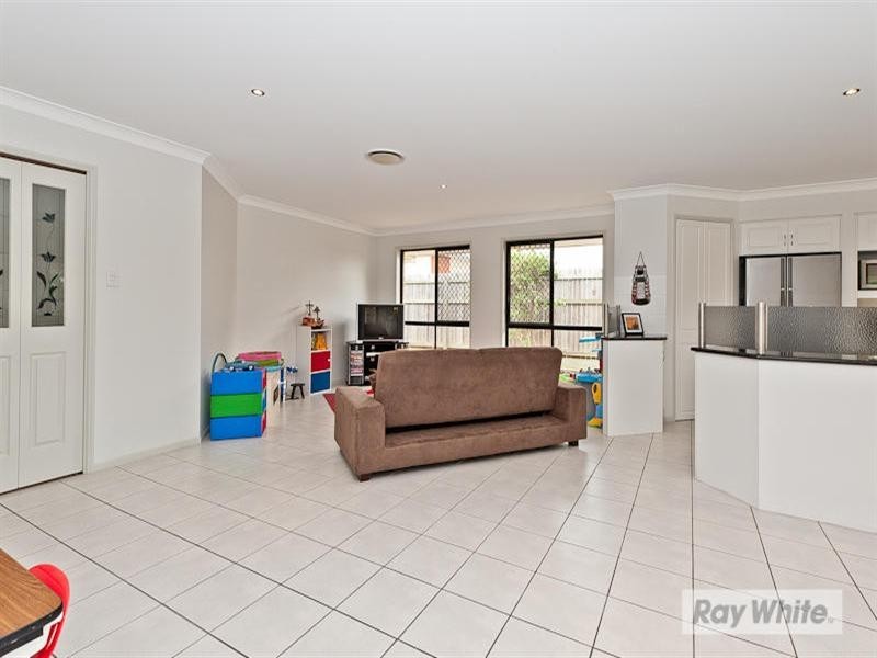 11 Grandis Court, Cashmere QLD 4500