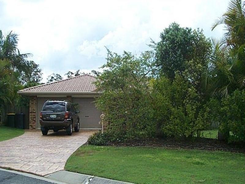 15 Fairview Place, Bridgeman Downs QLD 4035