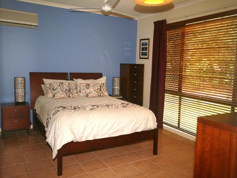 6 Sellers, Mcdowall QLD 4053