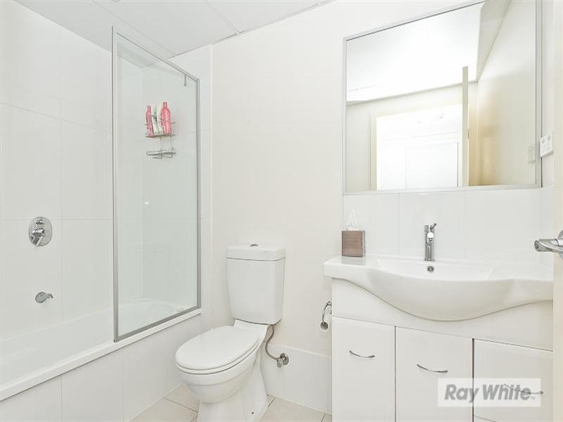 44/51 Playfield Street, Chermside QLD 4032