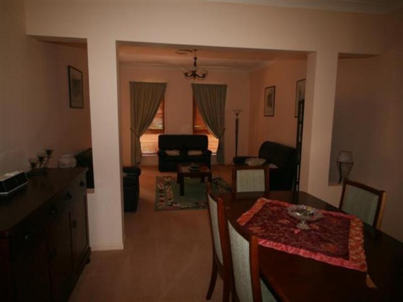 55 Bening, Mcdowall QLD 4053