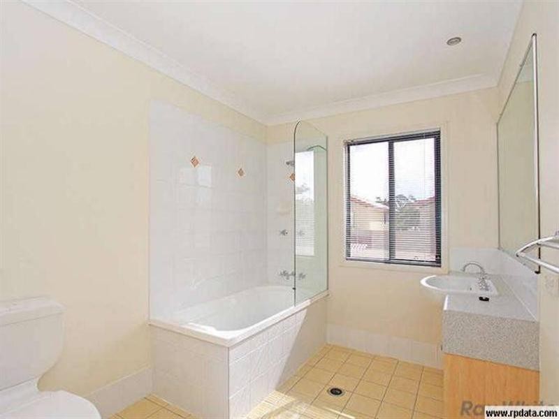 7 121 Albany Creek Road, Aspley QLD 4034