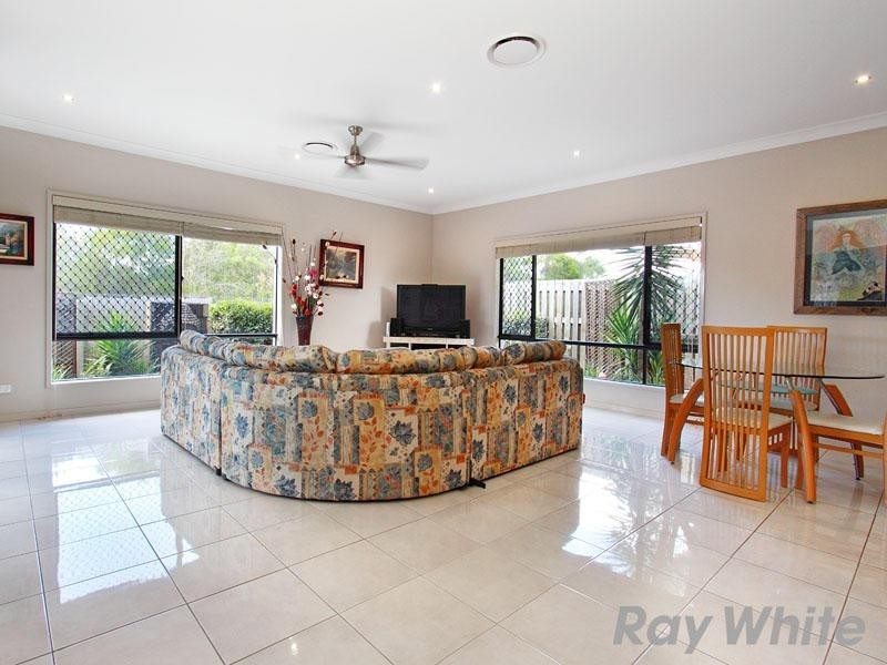 74 Petrie Cescent, Aspley QLD 4034