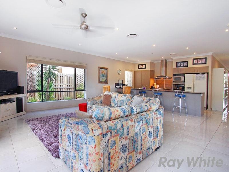 74 Petrie Cescent, Aspley QLD 4034