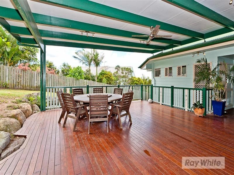 8 Atoll Crescent, Eatons Hill QLD 4037