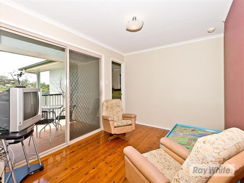 8 Atoll Crescent, Eatons Hill QLD 4037