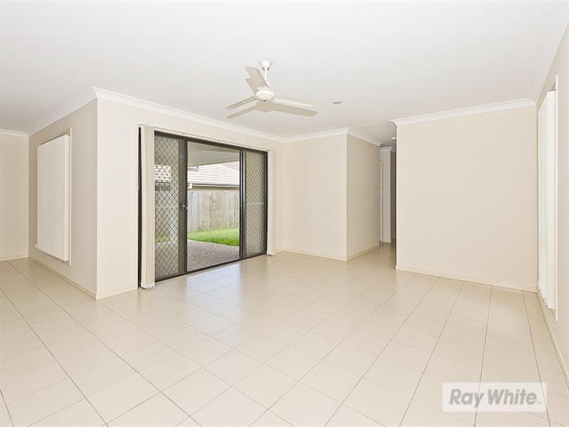 4 Castlewellan Circuit, Warner QLD 4500