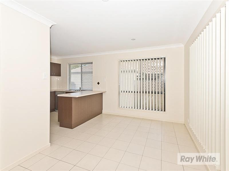 4 Castlewellan Circuit, Warner QLD 4500