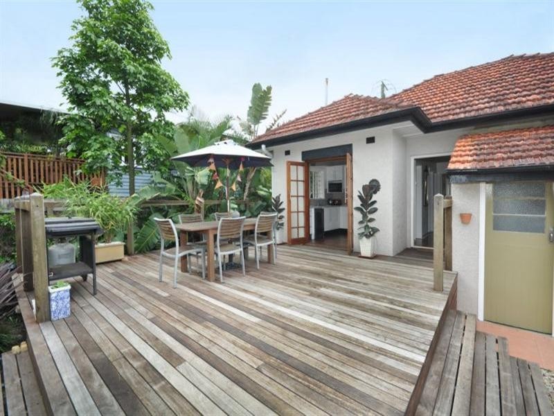 2 Woking Street, Mitchelton QLD 4053