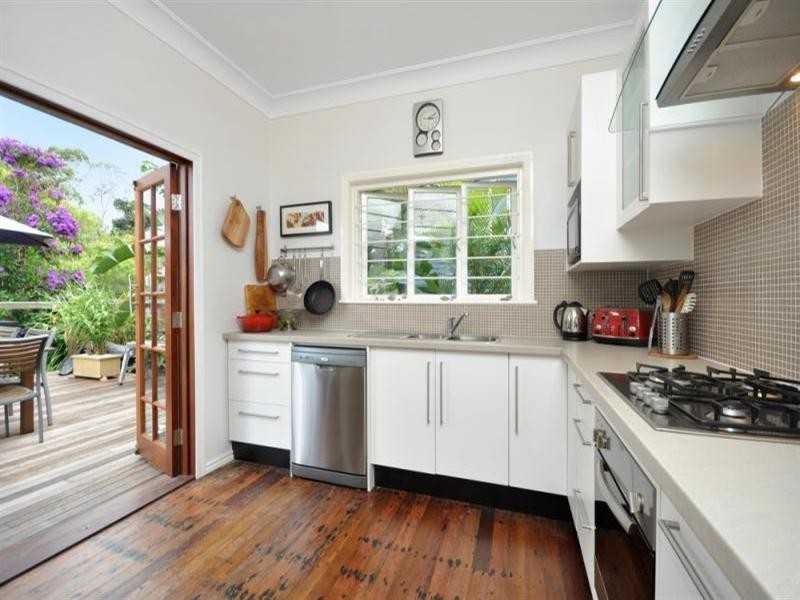 2 Woking Street, Mitchelton QLD 4053