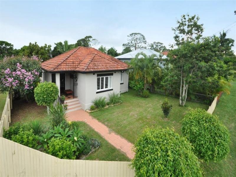 2 Woking Street, Mitchelton QLD 4053