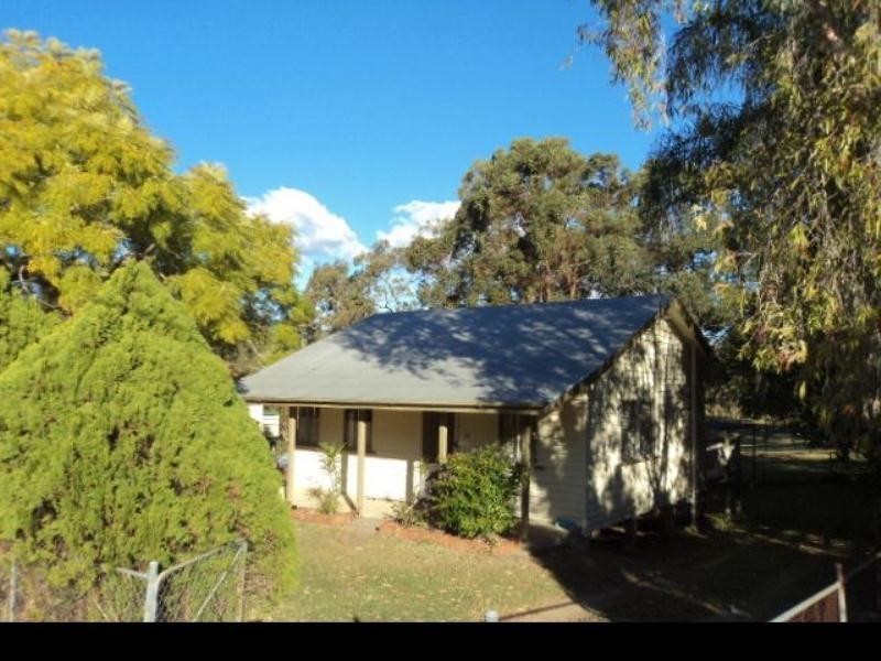 35 Rolleston Street, Keperra QLD 4054
