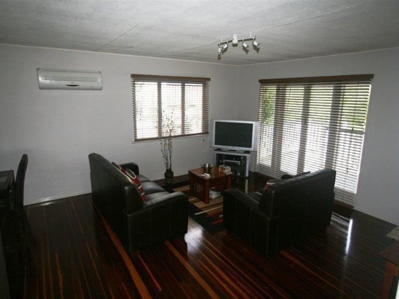 93 Basnett Street, Chermside West QLD 4032