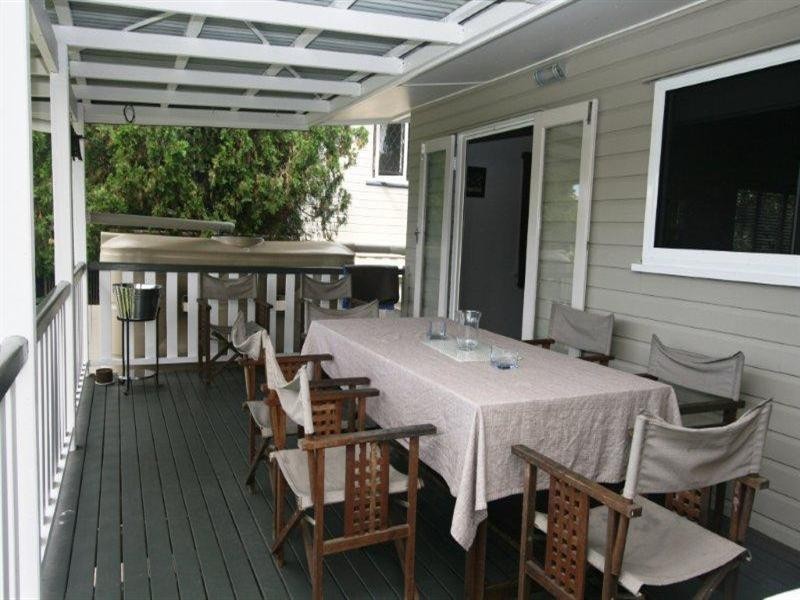 93 Basnett Street, Chermside West QLD 4032